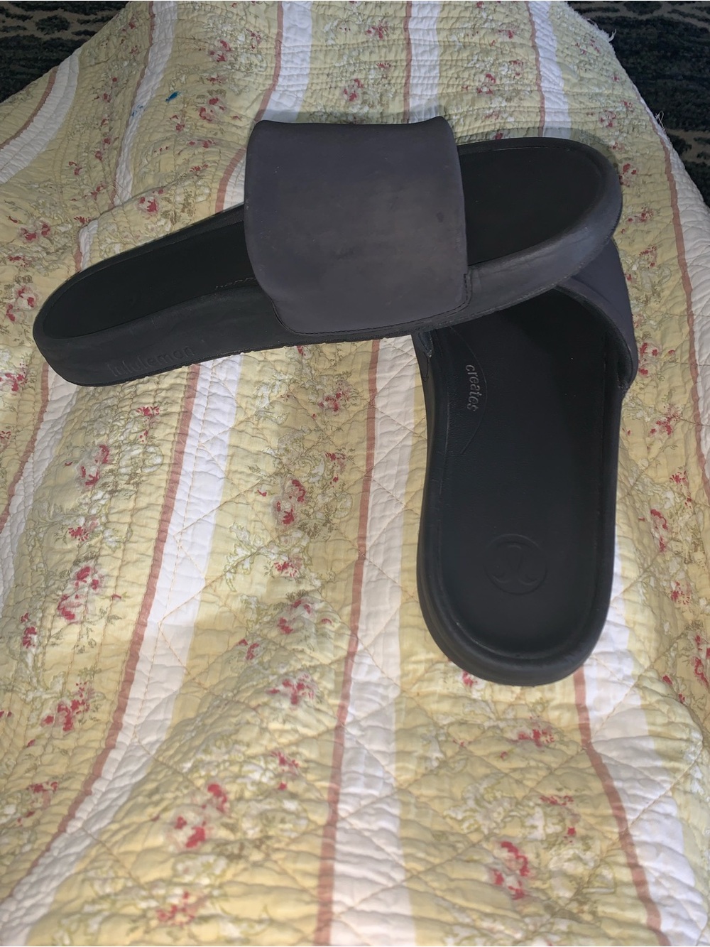 Mens Lululemon restfeel Slides - Picture 3 of 7